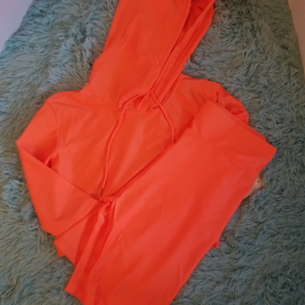 Two Piece Biker Shorts Set with Crop Top